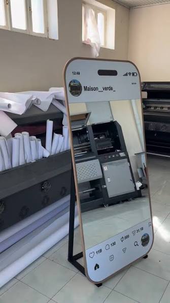 Instagram Mirror